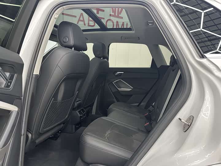 Фото 5 - Audi Q3