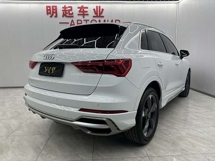 Фото 7 - Audi Q3