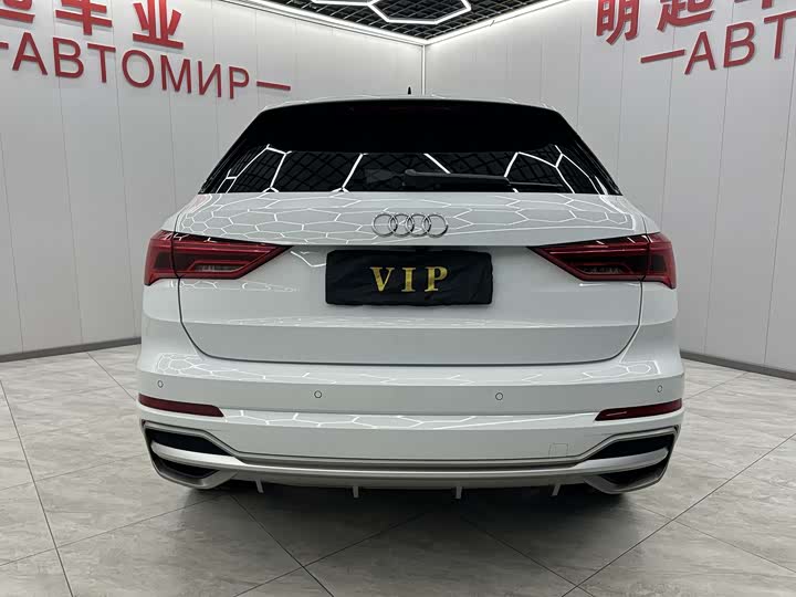 Фото 9 - Audi Q3