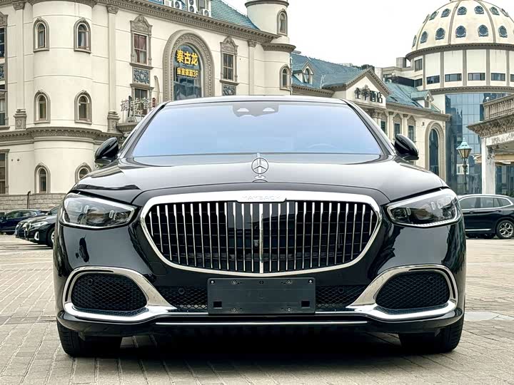 Фото 2 - Mercedes-Benz Maybach S-Class
