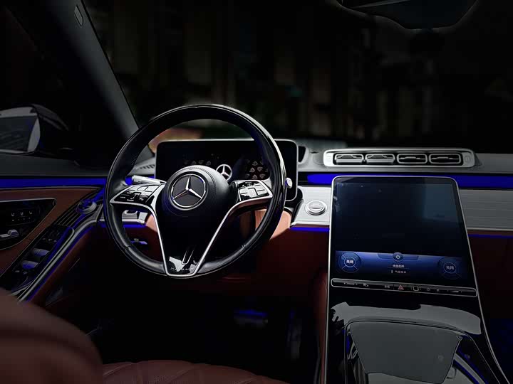 Фото 8 - Mercedes-Benz Maybach S-Class