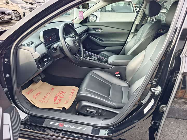 Фото 6 - Honda Inspire