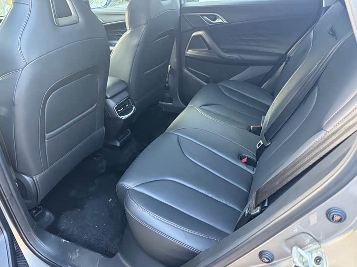 Фото 5 - Roewe RX5