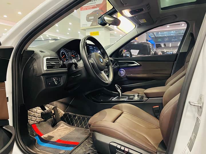 Фото 3 - BMW 1 Series