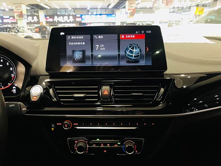 Фото 8 - BMW 1 Series