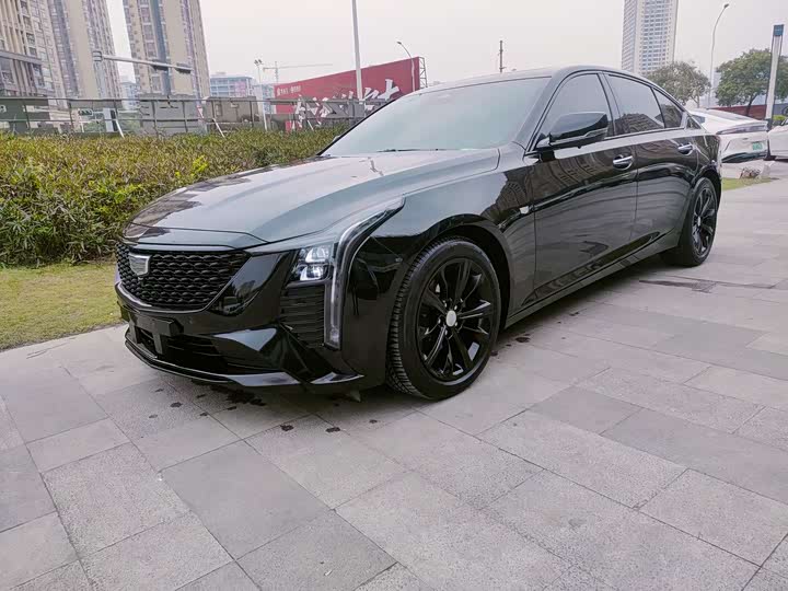 Фото 1 - Cadillac CT5