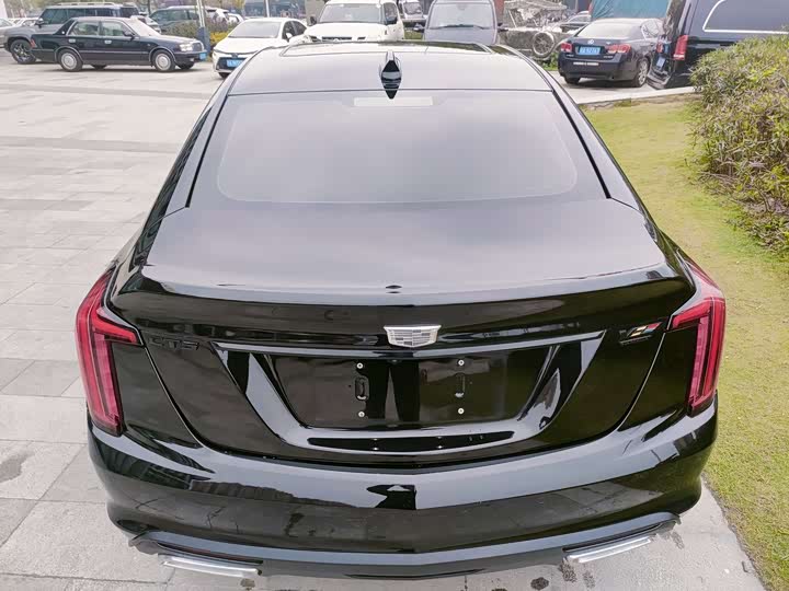 Фото 8 - Cadillac CT5