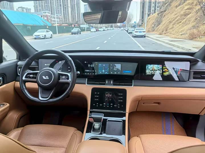 Фото 3 - LiXiang One