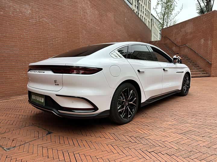 Фото 8 - BYD Han