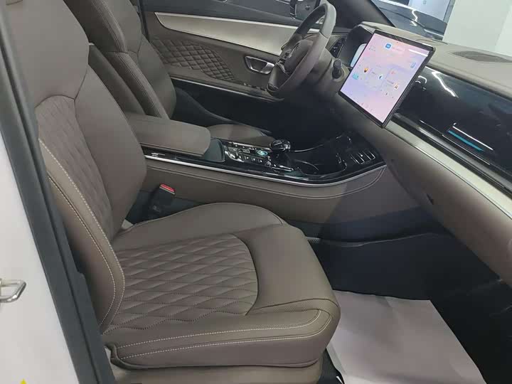 Фото 9 - BYD Han