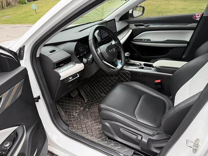 Фото 5 - Geely Emgrand L