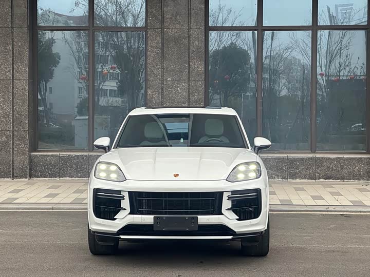 Фото 2 - Porsche Cayenne