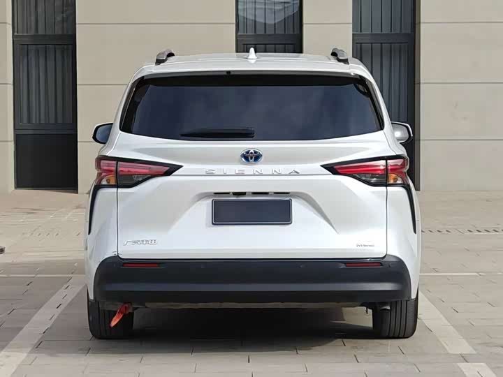 Фото 5 - Toyota Sienna