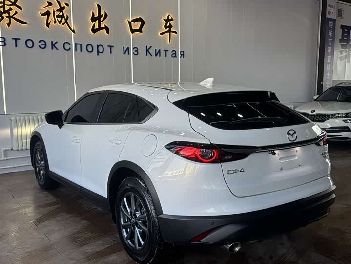 Фото 7 - Mazda CX-4