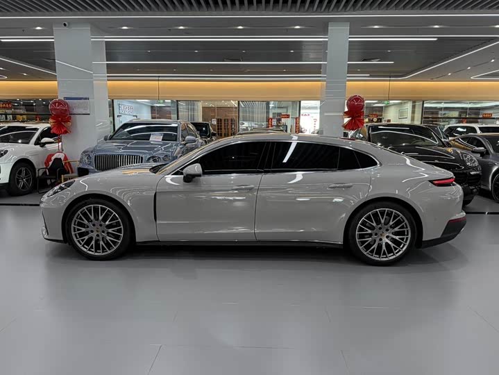 Фото 7 - Porsche Panamera