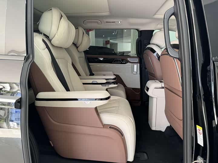 Фото 7 - BYD Xia