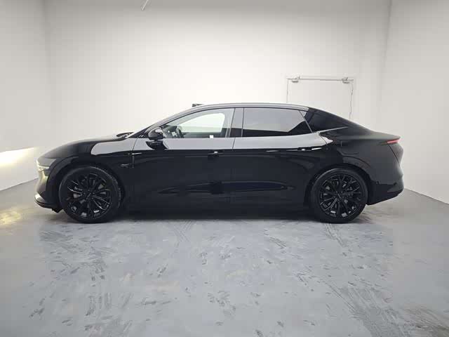 Фото 5 - Zeekr 007