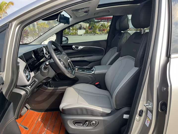 Фото 7 - GAC Aion V