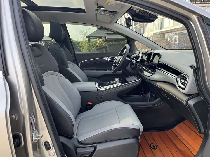 Фото 9 - GAC Aion V