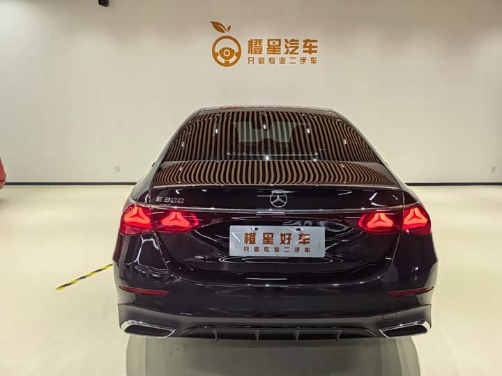 Фото 5 - Mercedes-Benz E-Class