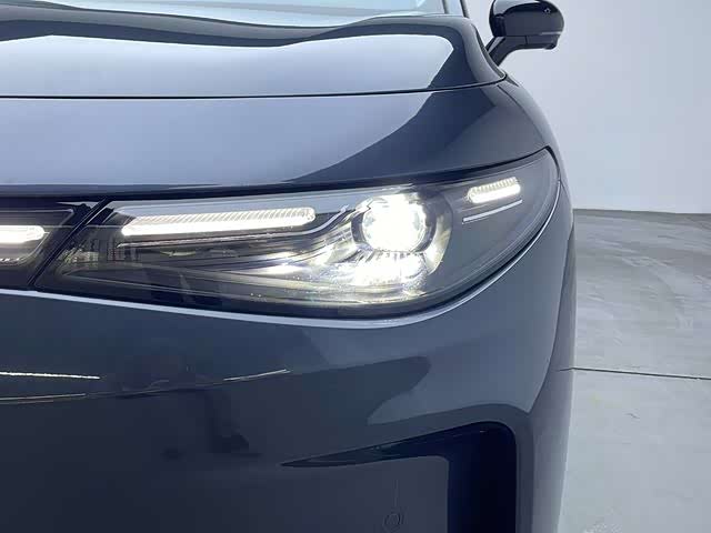 Фото 8 - Leapmotor C10