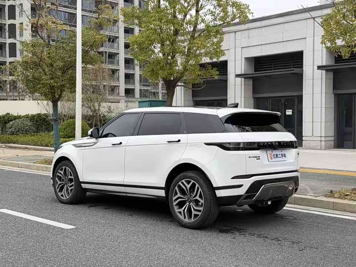 Фото 4 - Land Rover Range Rover Evoque L