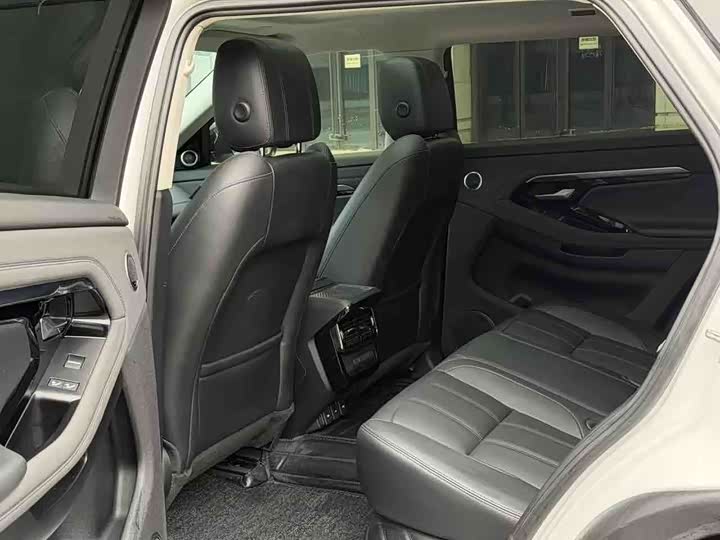 Фото 9 - Land Rover Range Rover Evoque L