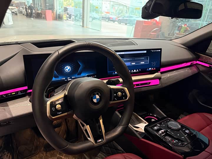 Фото 8 - BMW 5 Series