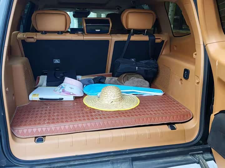 Фото 7 - Tank 500 Hybrid