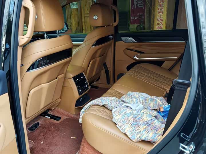 Фото 8 - Tank 500 Hybrid