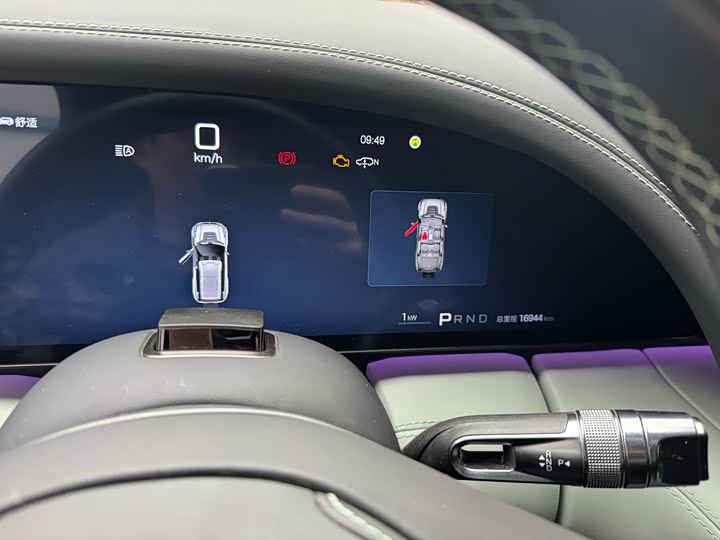 Фото 8 - BYD Yangwang U8