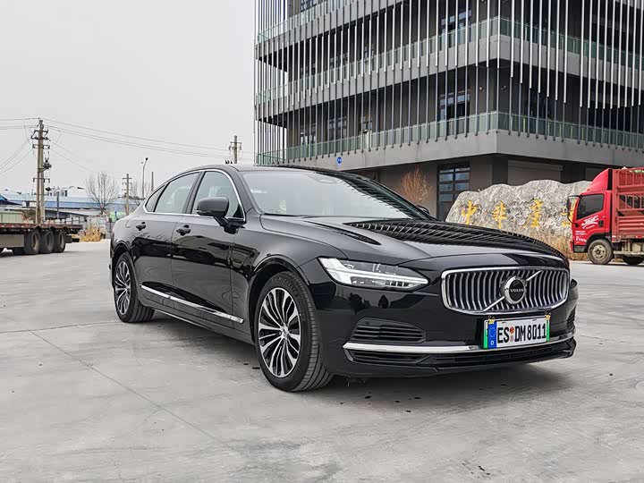 Фото 3 - Volvo S90 Hybrid