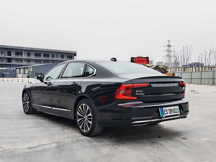 Фото 7 - Volvo S90 Hybrid