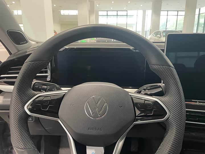 Фото 4 - Volkswagen Passat