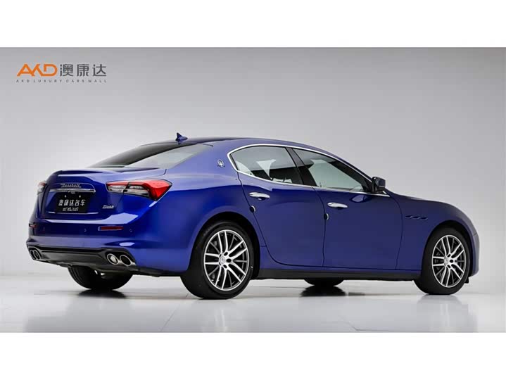 Фото 3 - Maserati Ghibli