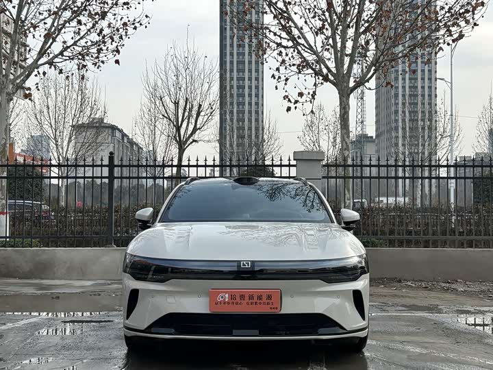 Фото 2 - Zeekr 007 GT