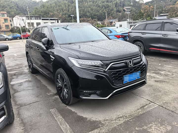 Фото 3 - Honda UR-V