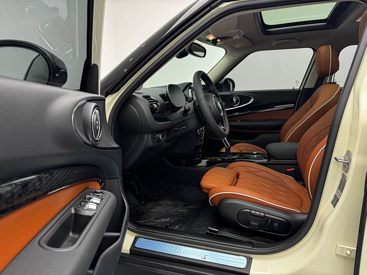 Фото 7 - Mini Clubman