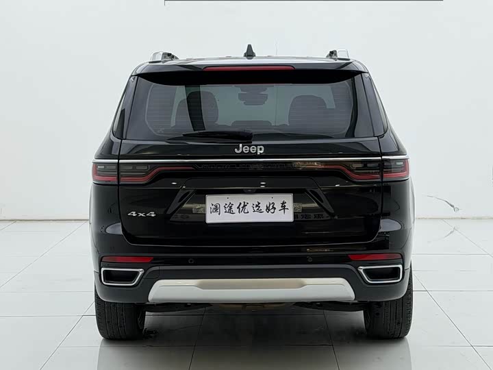 Фото 6 - Jeep Grand Commander