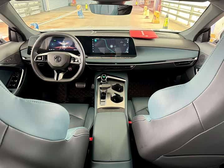 Фото 6 - MG Motor 7