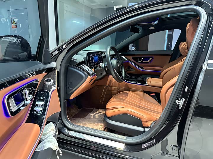 Фото 4 - Mercedes-Benz S-Class