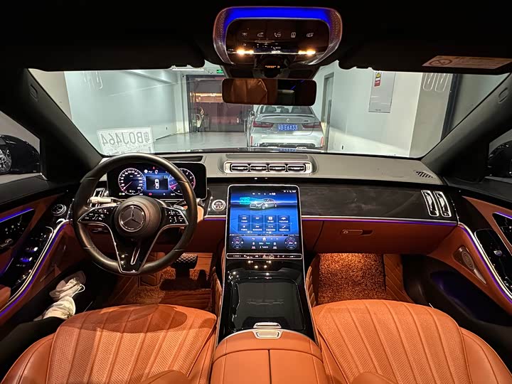 Фото 5 - Mercedes-Benz S-Class