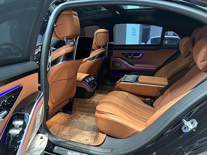 Фото 6 - Mercedes-Benz S-Class