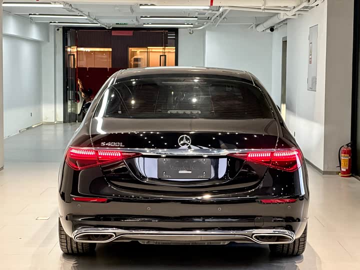 Фото 9 - Mercedes-Benz S-Class