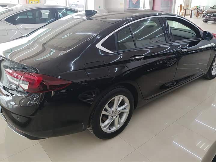 Фото 3 - Buick Regal