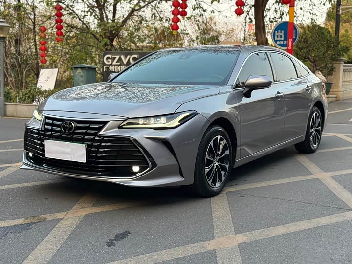 Photo 1 - Toyota Avalon