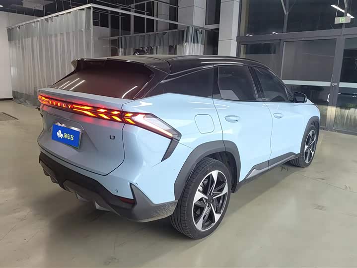 Фото 3 - Geely Galaxy L7