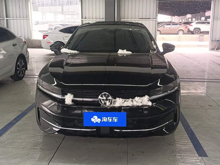 Фото 2 - Volkswagen Magotan