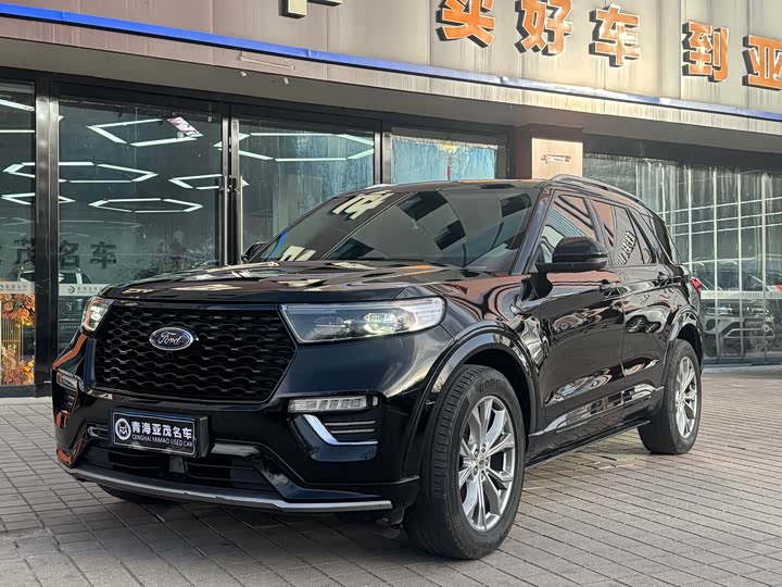 Фото 1 - Ford Explorer