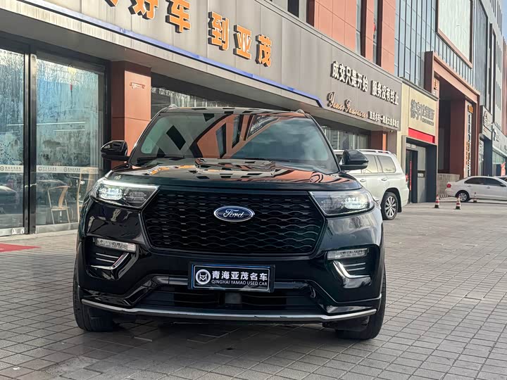 Фото 2 - Ford Explorer